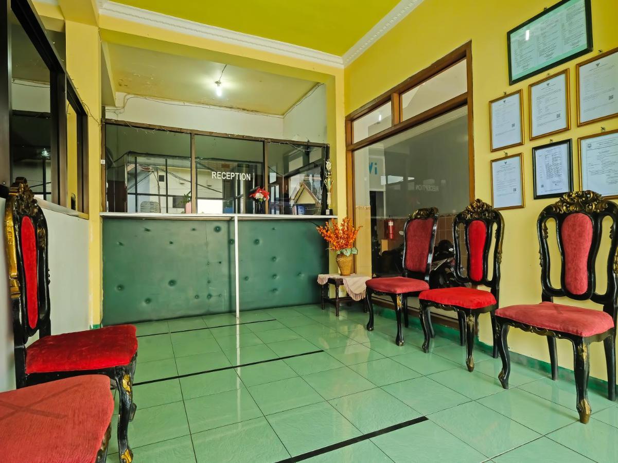 Collection O 91914 Hotel Citra Dewi 2 Int'S Semarang Exterior foto